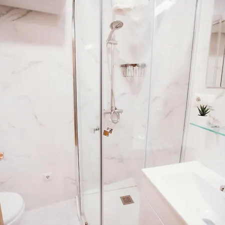 Ayalgas, En Vut-3935-as Appartement