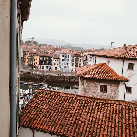 Ayalgas, En Llanes