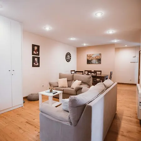 Ayalgas, En Vut-3935-as * Llanes