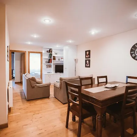 Ayalgas, En Apartamento