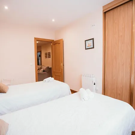 Ayalgas, En Vut-3935-as Llanes